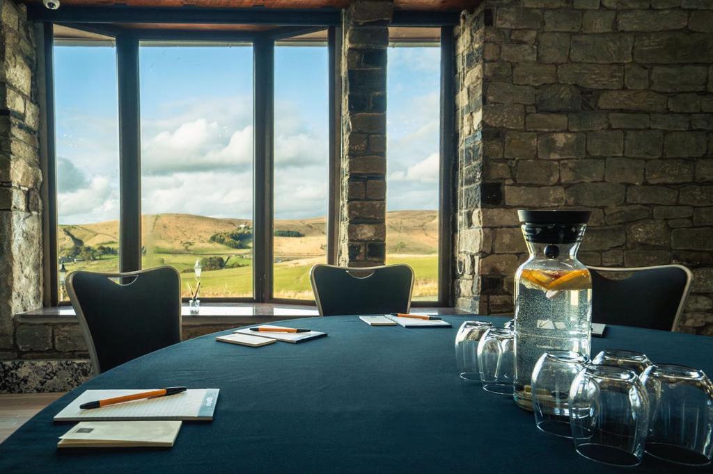 The Saddleworth Hotel Diggle Eksteriør billede